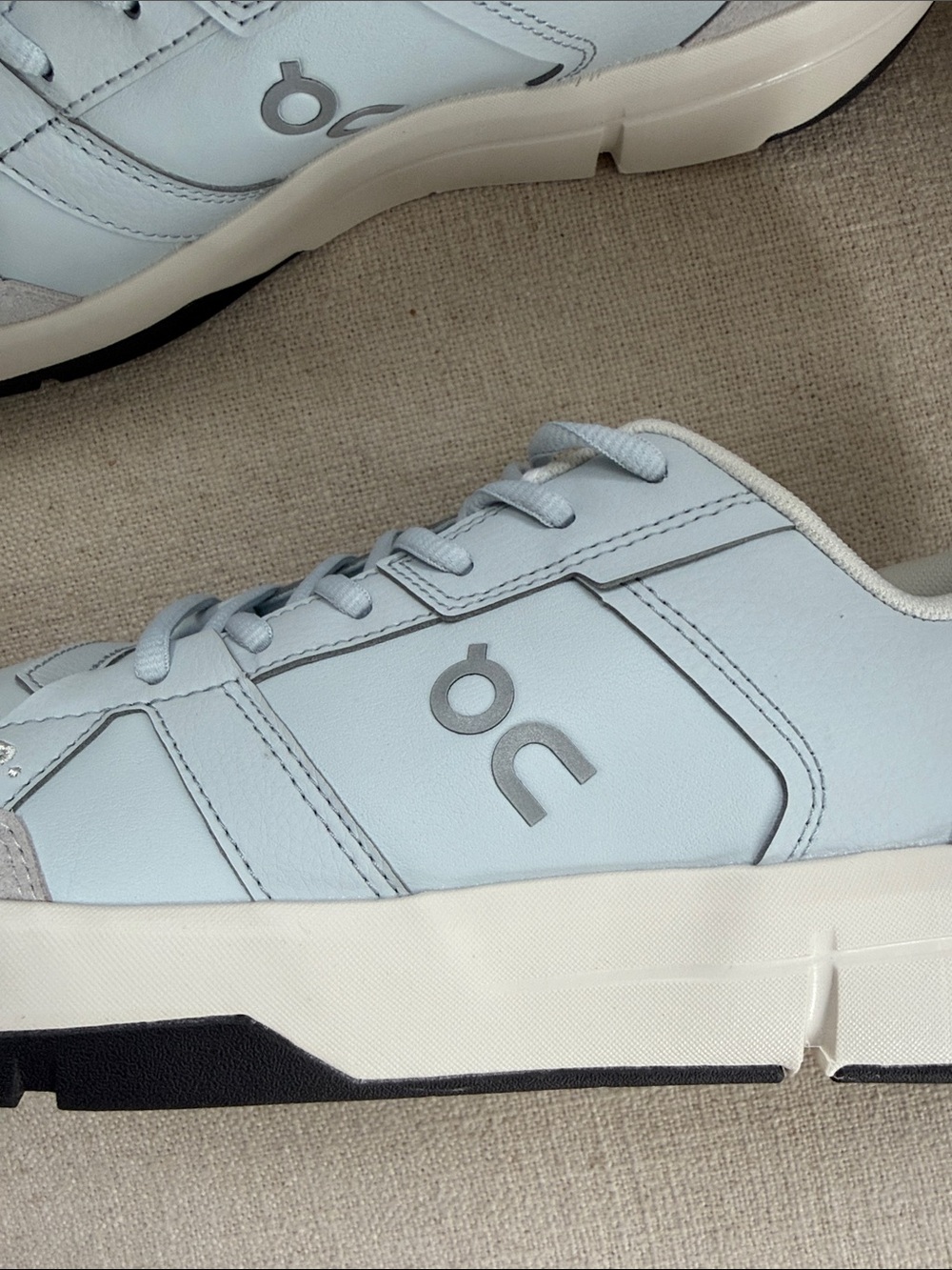 On The Roger Advantage- Light Blue Low-Top Sneakers - Picture 3 of 7